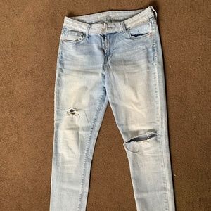 Light Wash Jeans